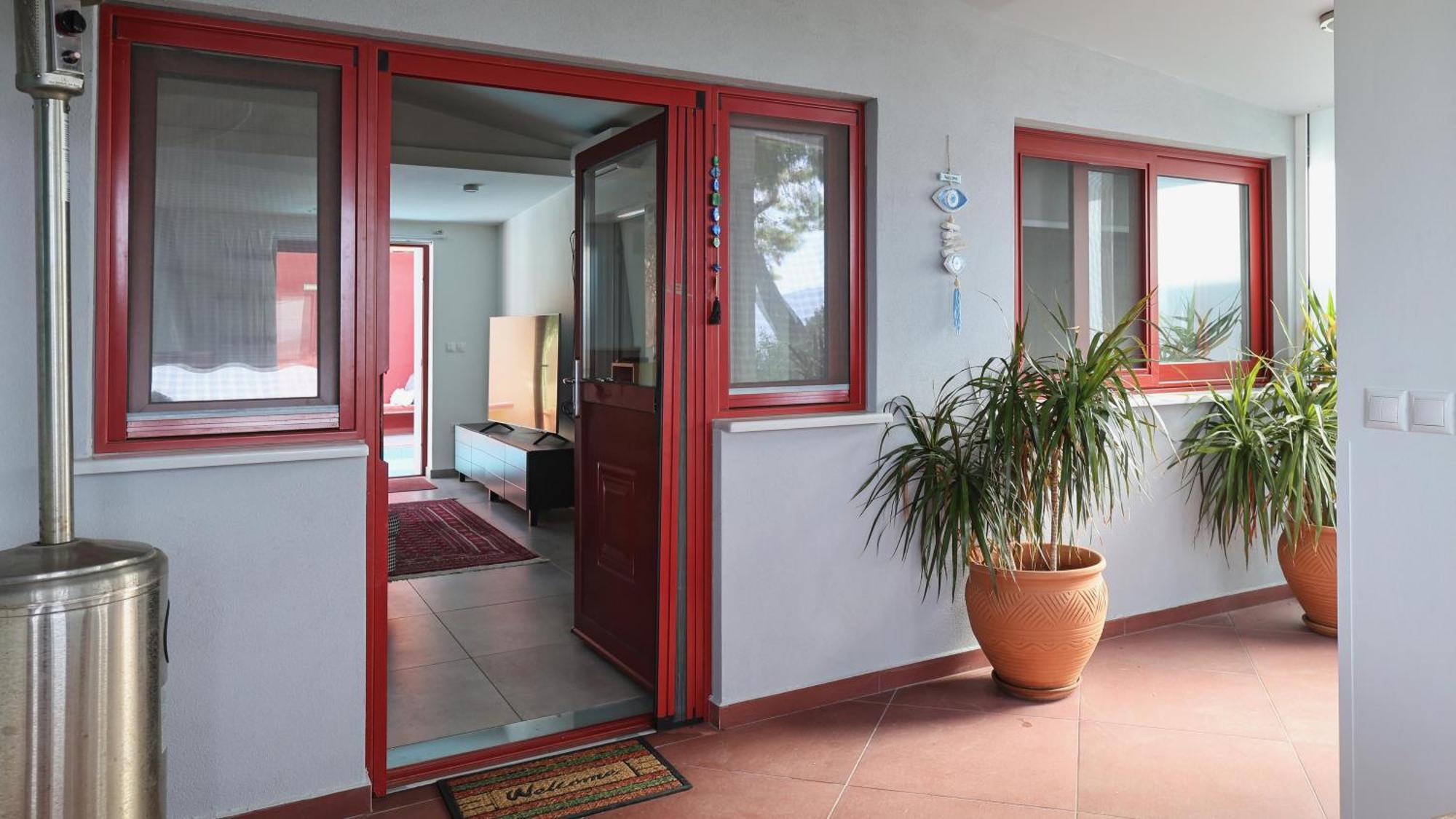 Willa The Bordeaux Door Aegina Zewnętrze zdjęcie